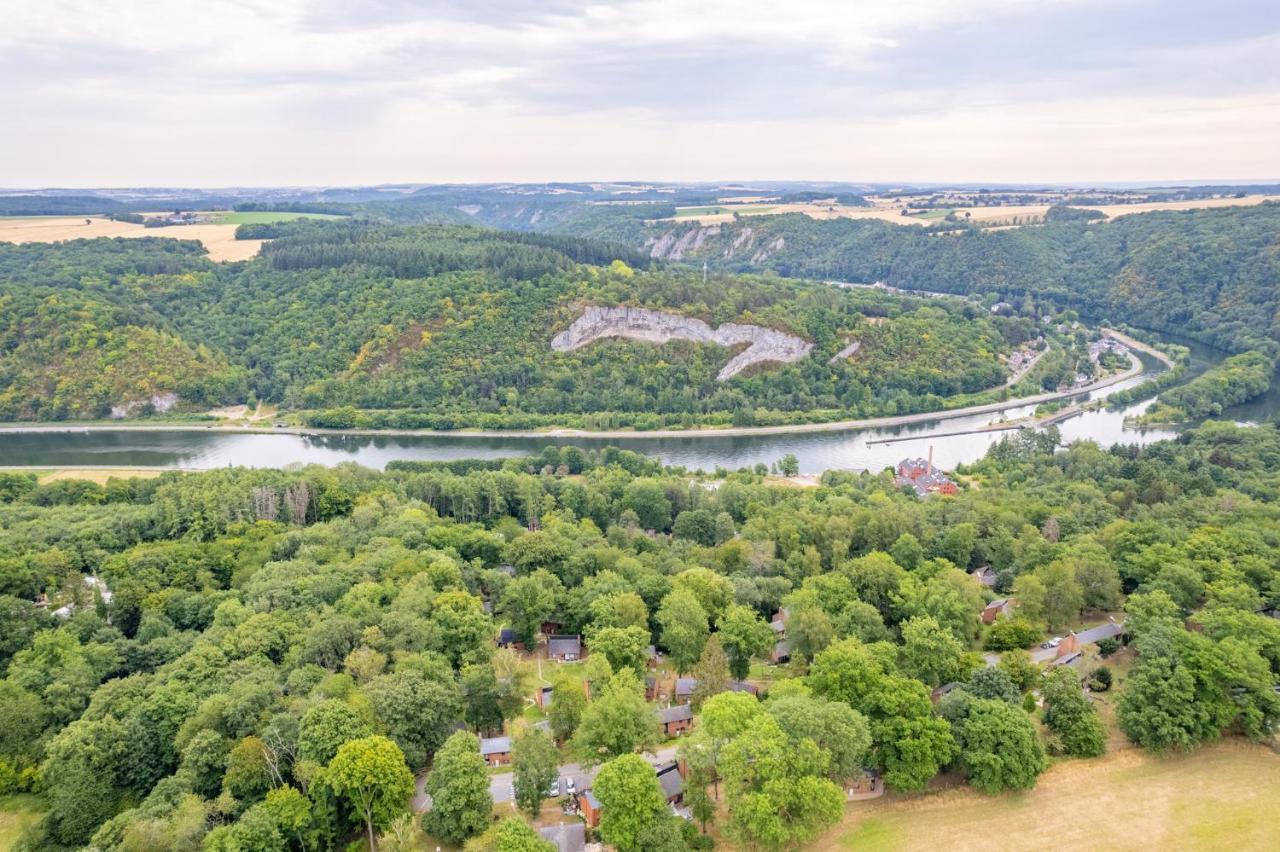 Envie De Vous Evader Dans La Vallee De La Meuse? Hastiere-par-dela Экстерьер фото